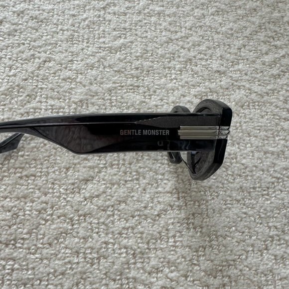 NEW_ Gentle Monster Sunglasses_ Blue - Picture 5 of 8